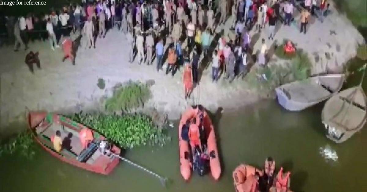 Four dead after tractor-trolley falls in river in UP's Hardoi